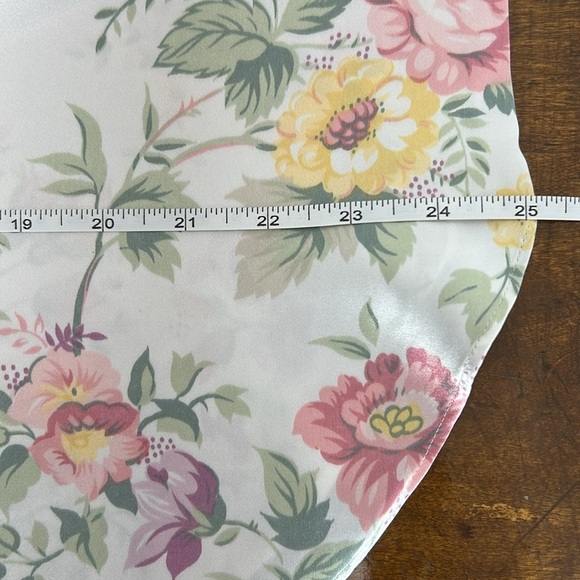 Vintage Barbizon Nightdress Floral Silky Buttons Soft Smooth Flower Pyjamas - Picture 9 of 11